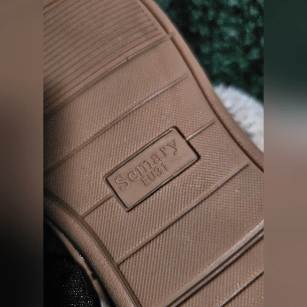 Cozy Brown Slippers with Cream Lining